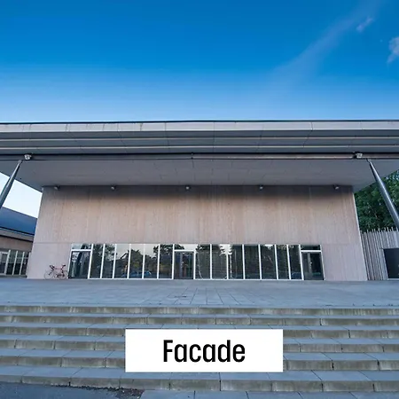 费塔恩托梅拉旅馆 旅馆 *