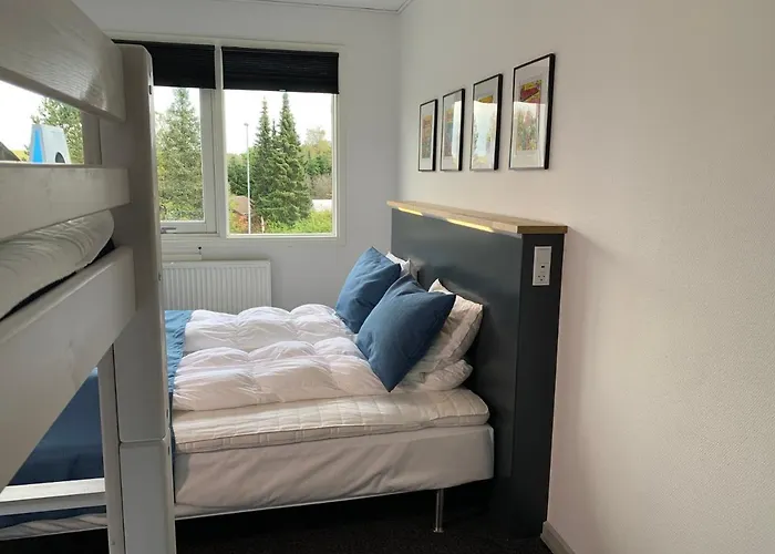 费塔恩托梅拉旅馆 *